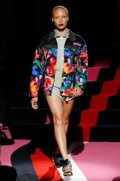 Look 22